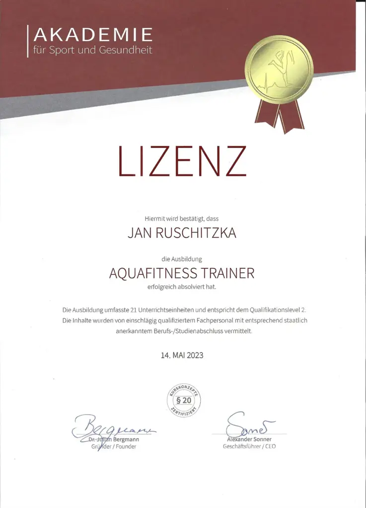 standing-office-yoga-workout-workout Lizenz Aquafitness-Trainer, Akademie für Sport und Gesundheit, Jan Ruschitzka
