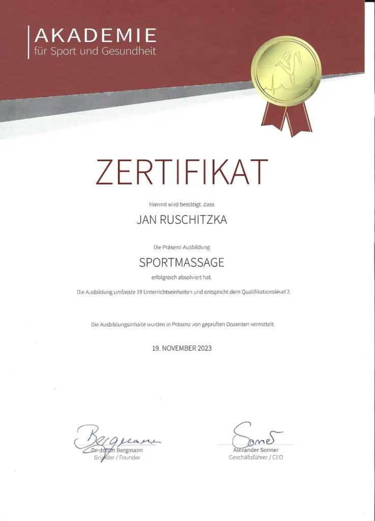 standing-office-yoga-workout-workout Zertifikat Sportmassage, Akademie für Sport und Gesundheit, Jan Ruschitzka